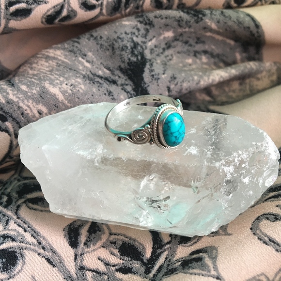 Sterling Silver Turquoise Ring - Picture 1 of 2